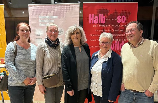 30 Jahre Frauen helfen Frauen Filder e.V. - 25 Jahre Frauen- und Kinderschutzhaus